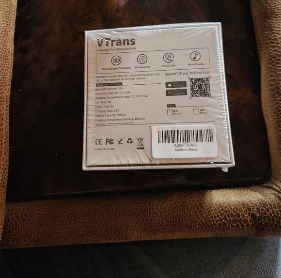 Language Translation Earbuds - White - Picture 2 of 4